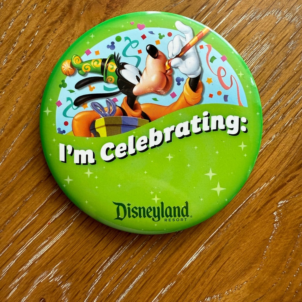 Celebration Button - Green Disneyland